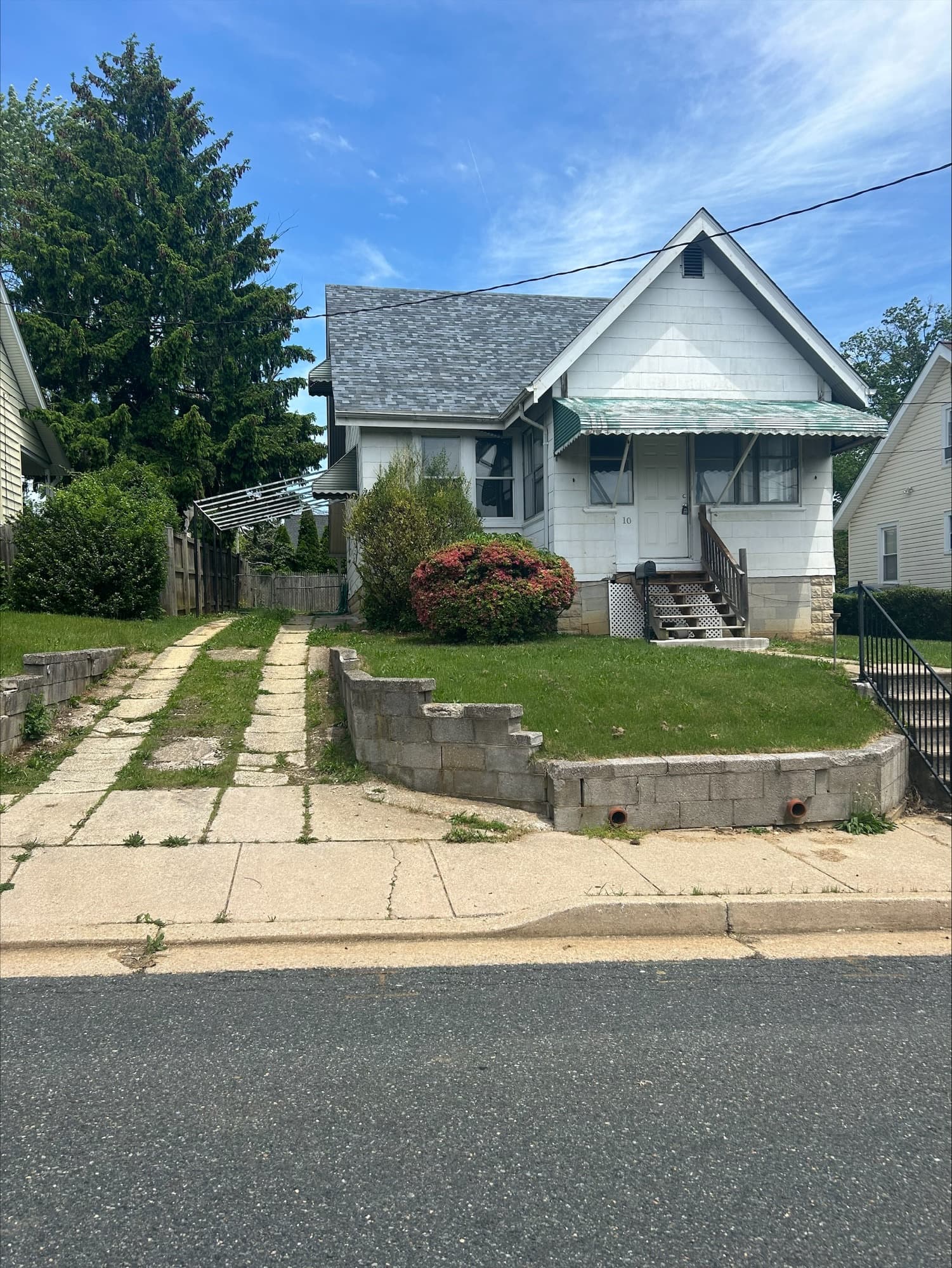Front exterior of 10 W. Elm Street, Baltimore
